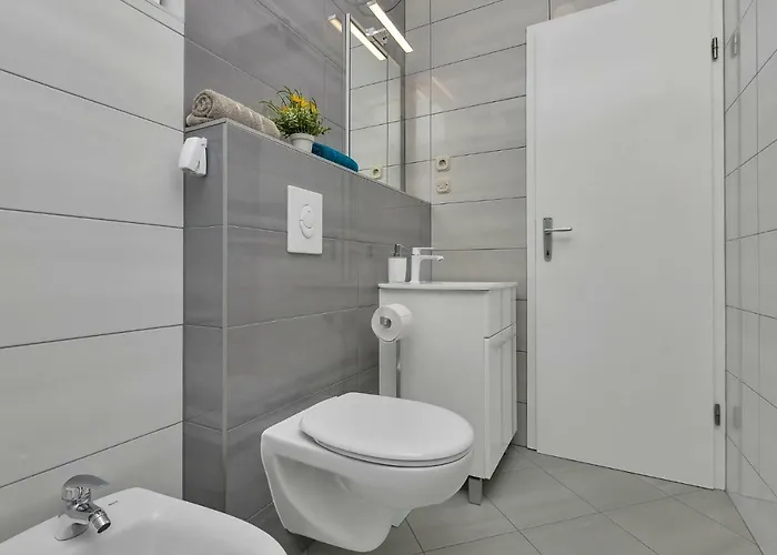 Smiljka 公寓 马卡尔斯卡